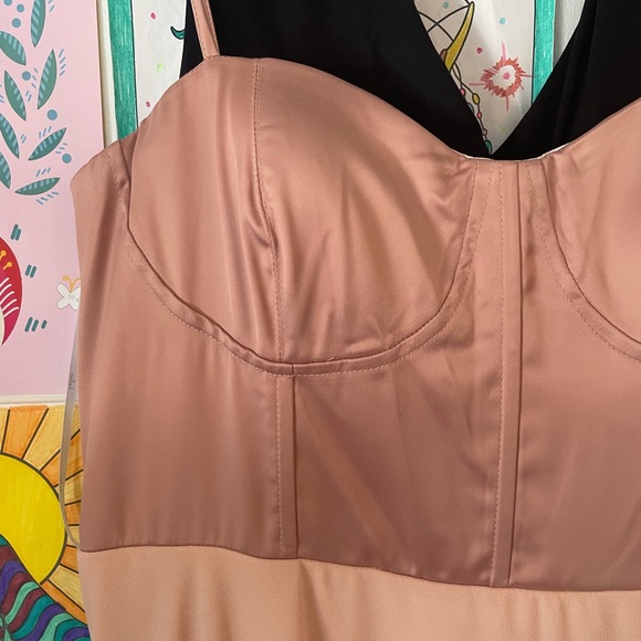 Lulu’s pink satin gown dress - Picture 3 of 4